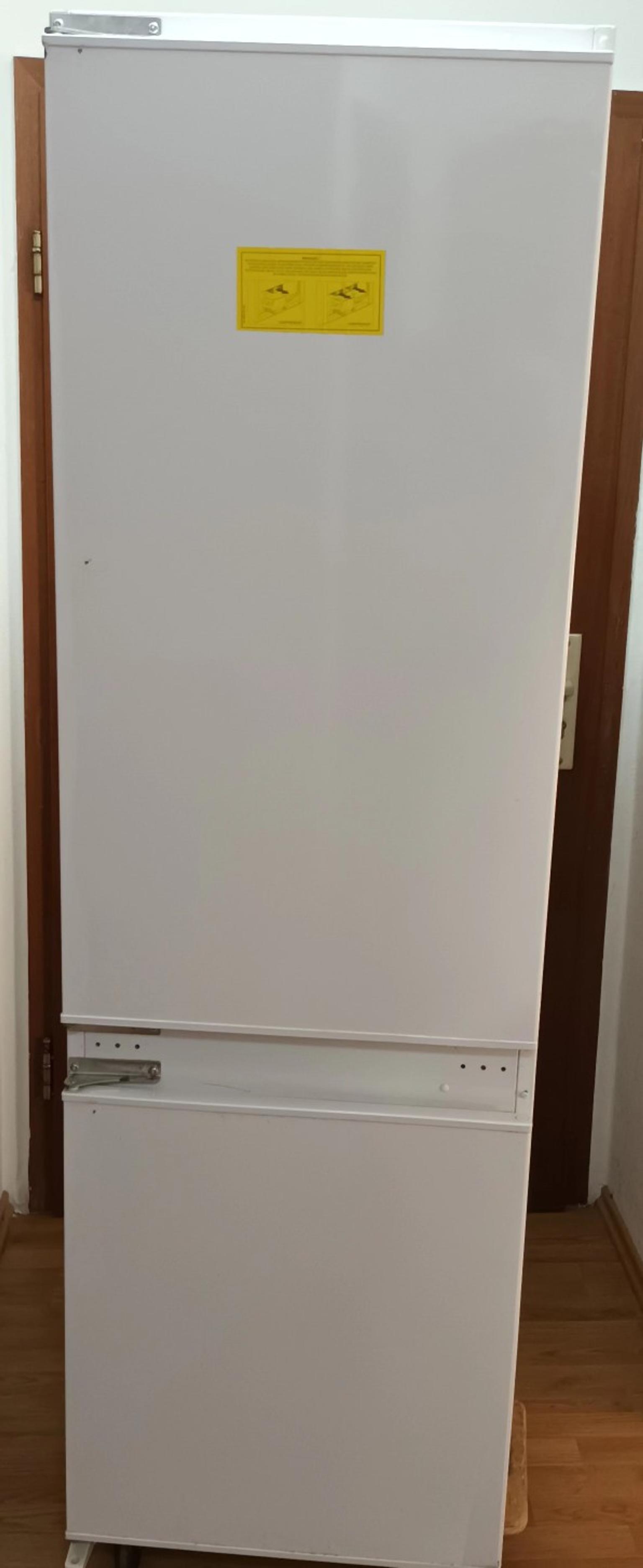 Einbau-Kühlschrank in 68159 Mannheim für € 70,00 zum Verkauf | Shpock AT