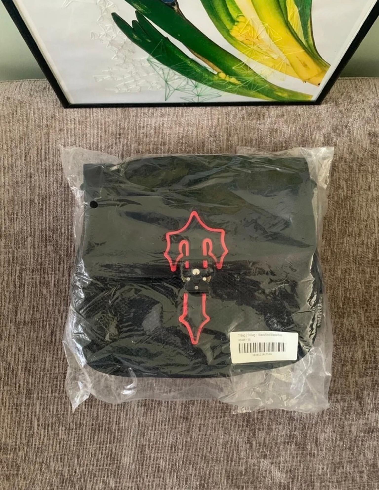 Trapstar Irongate 2.0 Crossbody bag in WV1 Wolverhampton für £ 55,00