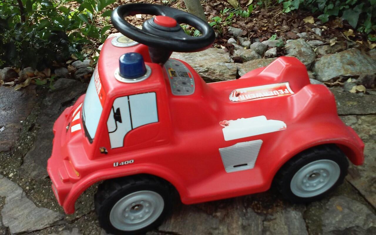 BIG Bobby car Feuerwehr Rutschauto 1990 in 2630 Ternitz for €35.00 for