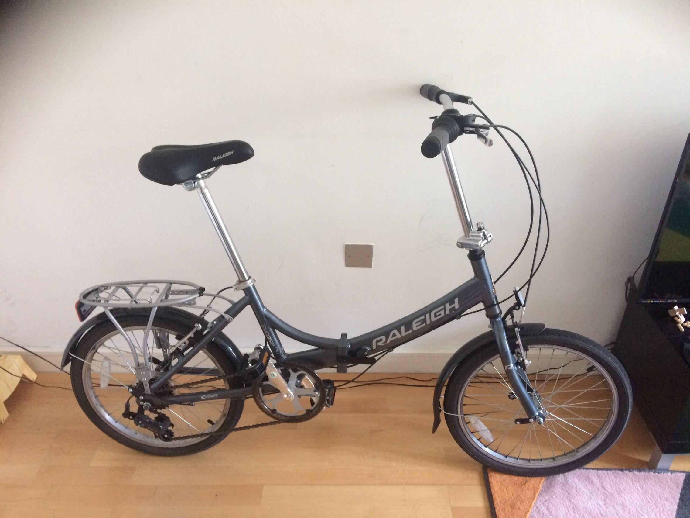 Raleigh Evo 7SP folding bike in E3 London for £120.00 for sale Shpock