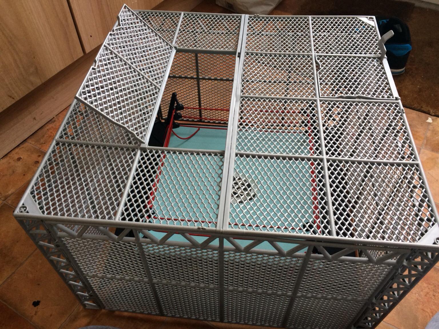 WWE Hell in a cell + ring / wrestling toys in BD6 Bradford for £25.00 for sale Shpock
