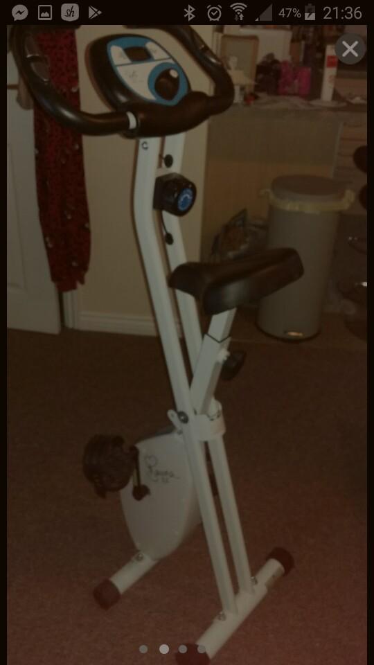 Davina McCall Exercise bike FOR PARTS/REPAIR in TF5 Wrockwardine for £5