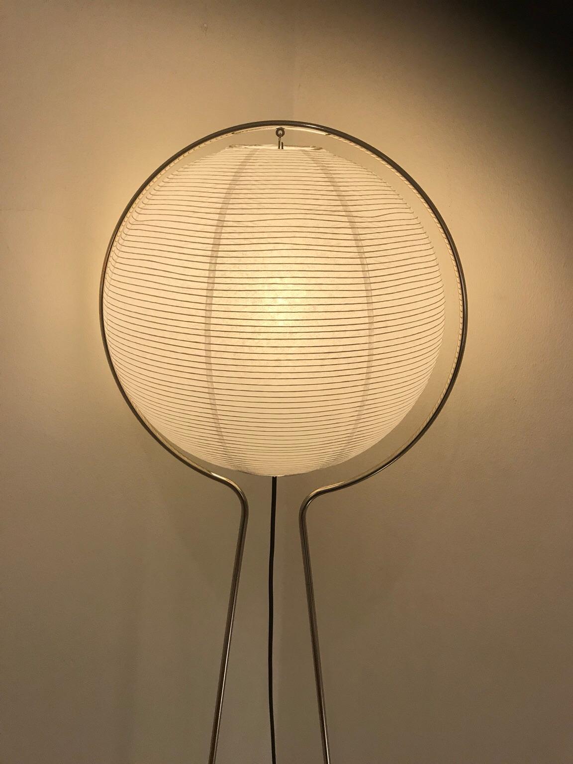 Golvlampa Rislampa Hög golv rislampa in 11736 Stockholm for SEK 50.00 for sale Shpock
