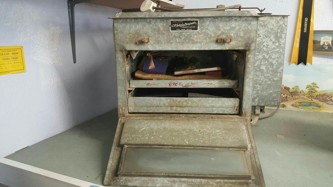 Vintage 50 egg incubator in Ashfield for £45.00 for sale Shpock