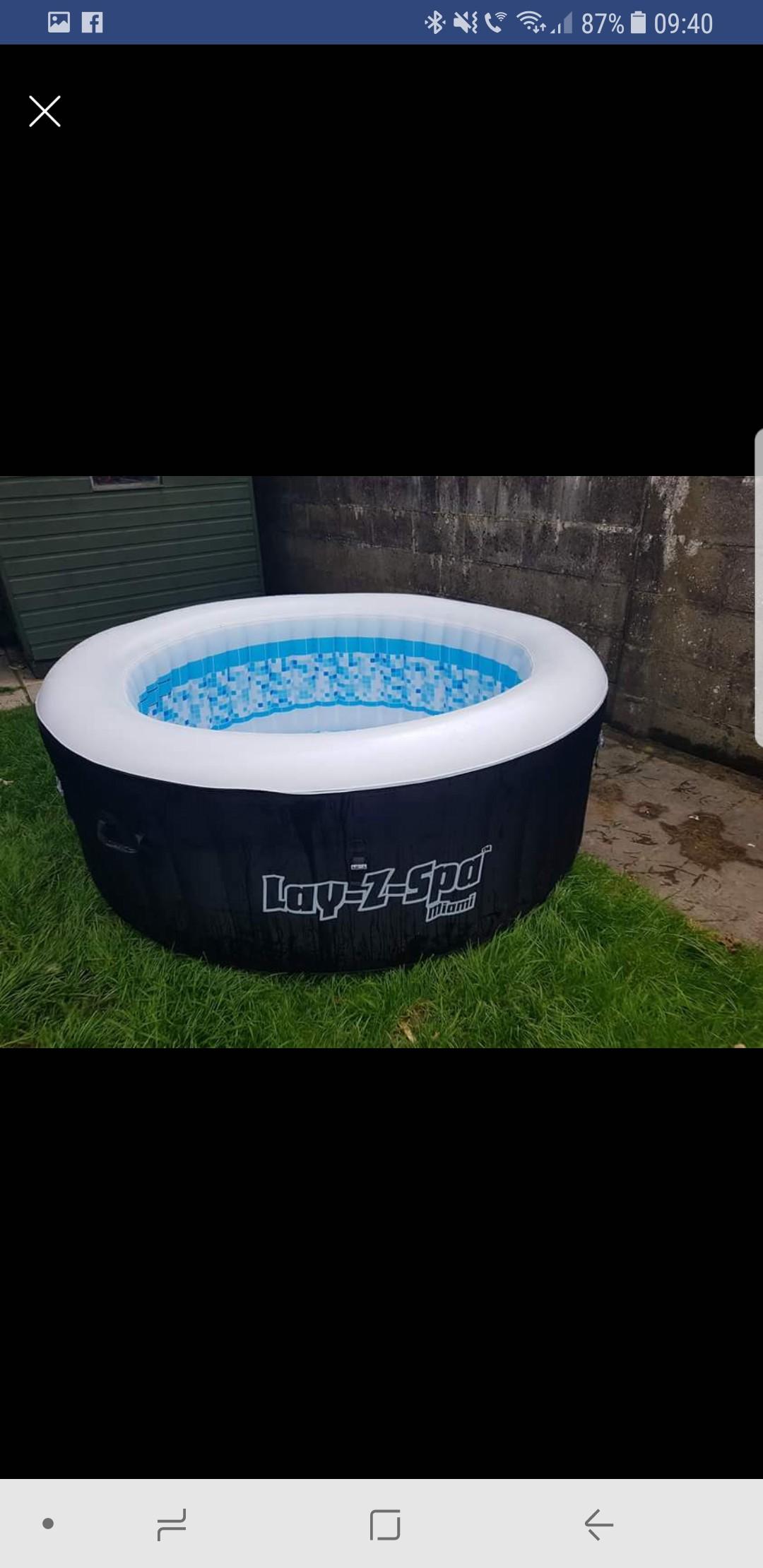Lay z spa Miami hot tub liner in SA31 Carmarthen for £100