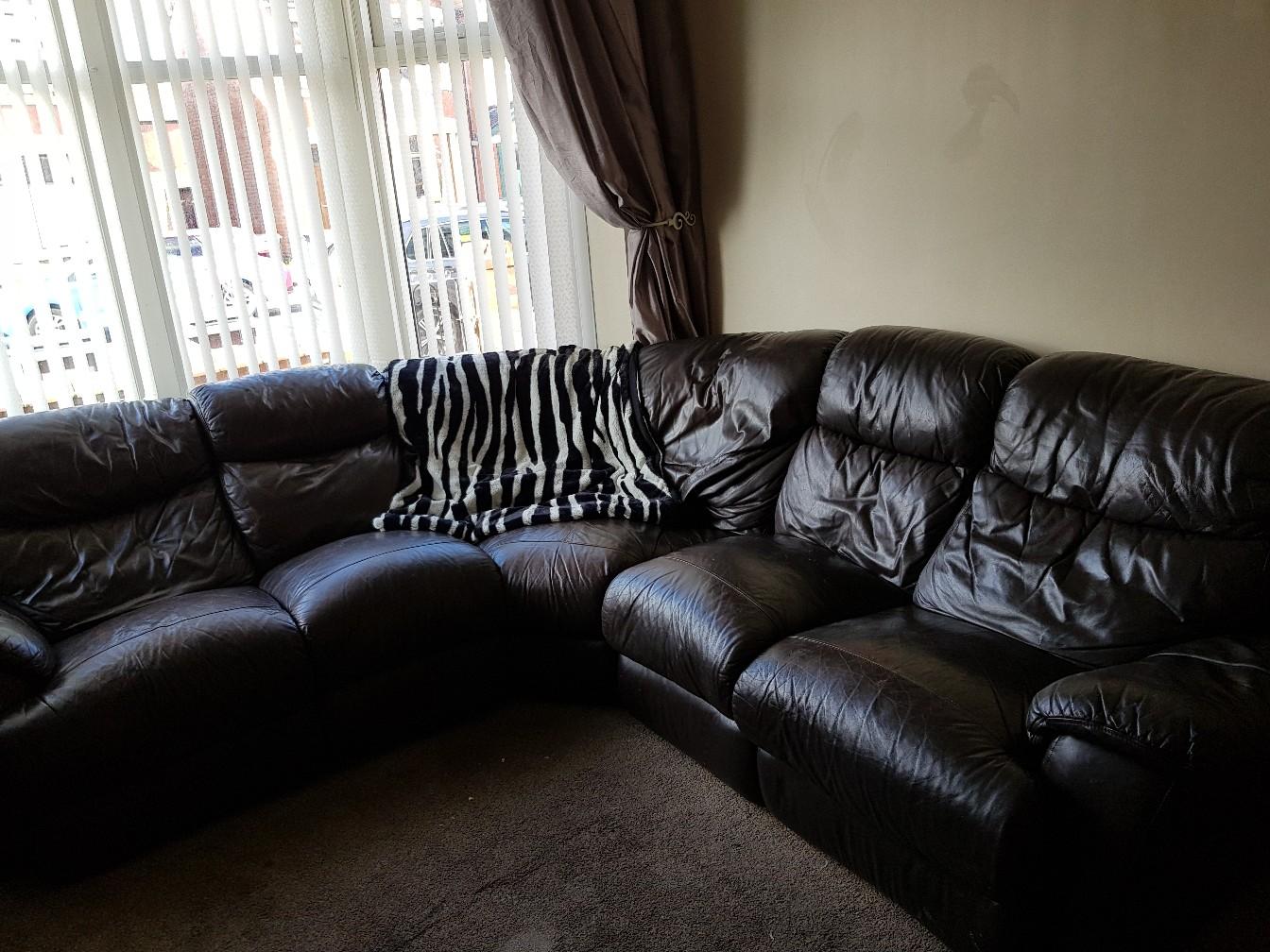 Corner CSL leather sofa. Recliner. in FY3 Bispham for £270.00 for sale