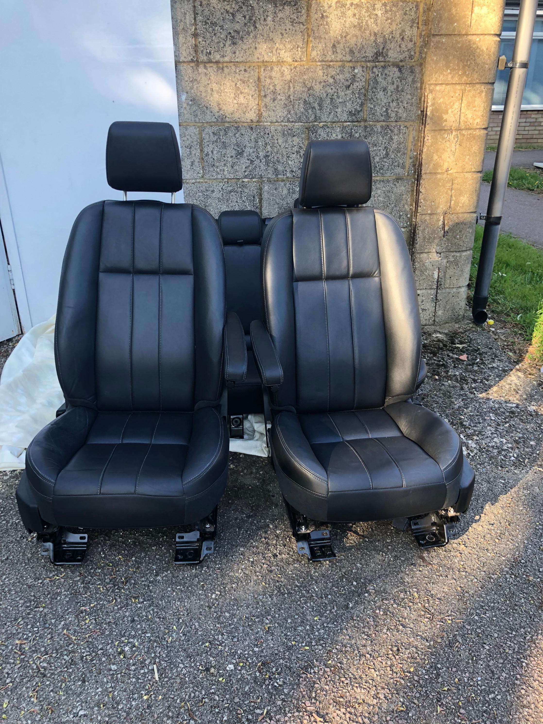 LandRover Freelander 2 Set of leather seats in HP2 Dacorum for £375.
