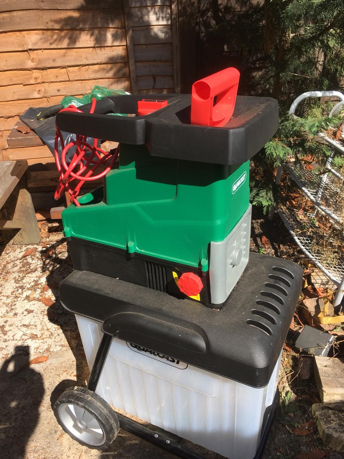 Qualcast SDS2810 Electric Garden Shredder in SW14 Thames for £75.00 for