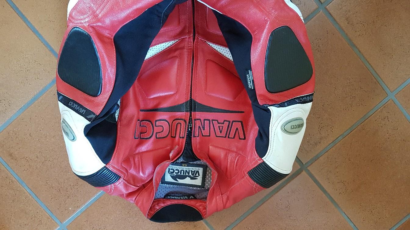 Vanucci Einteiler 54 Lederkombi in 9471 Buchs (SG) für CHF 100,00 zum