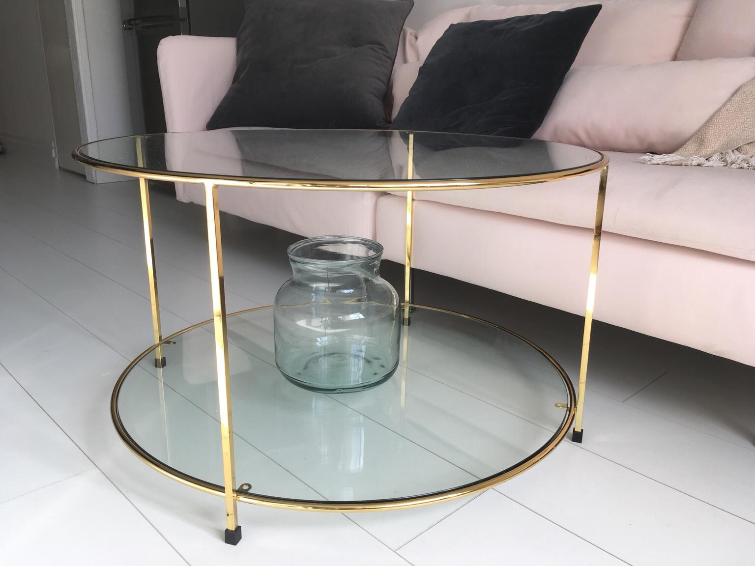 Soffbord I Mässing Soffbord i glas och mässing in 133 33 Saltsjöbaden for SEK 1,200.00 for