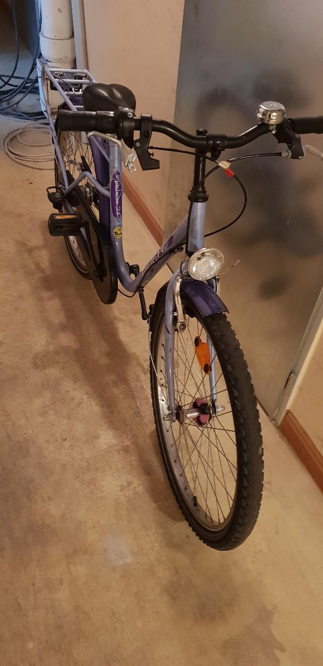 Damen mädchen fahrrad 24 zoll in 60439 Frankfurt am Main for €25.00 for