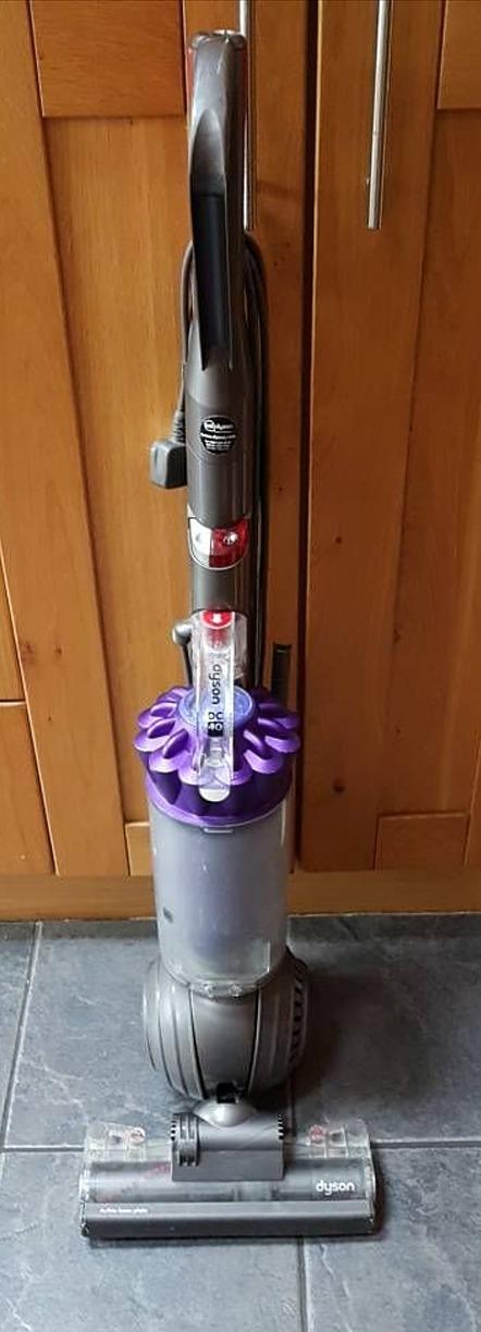 Dyson DC40 ball vacuum cleaners in wf12jl Wakefield for £85.00 for sale