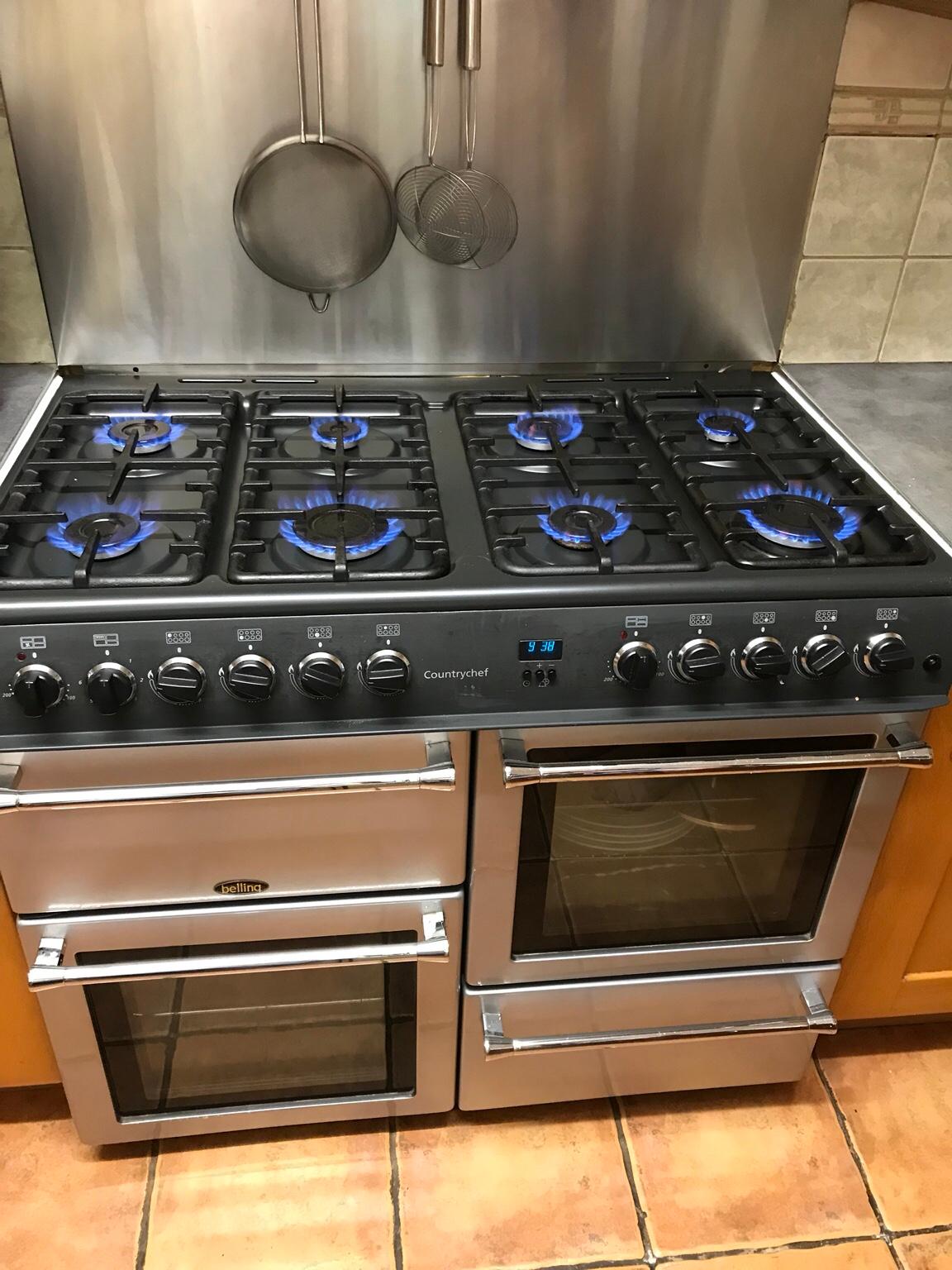 8 burner belling country chef gas cooker in SL1 Slough for £270.00 for