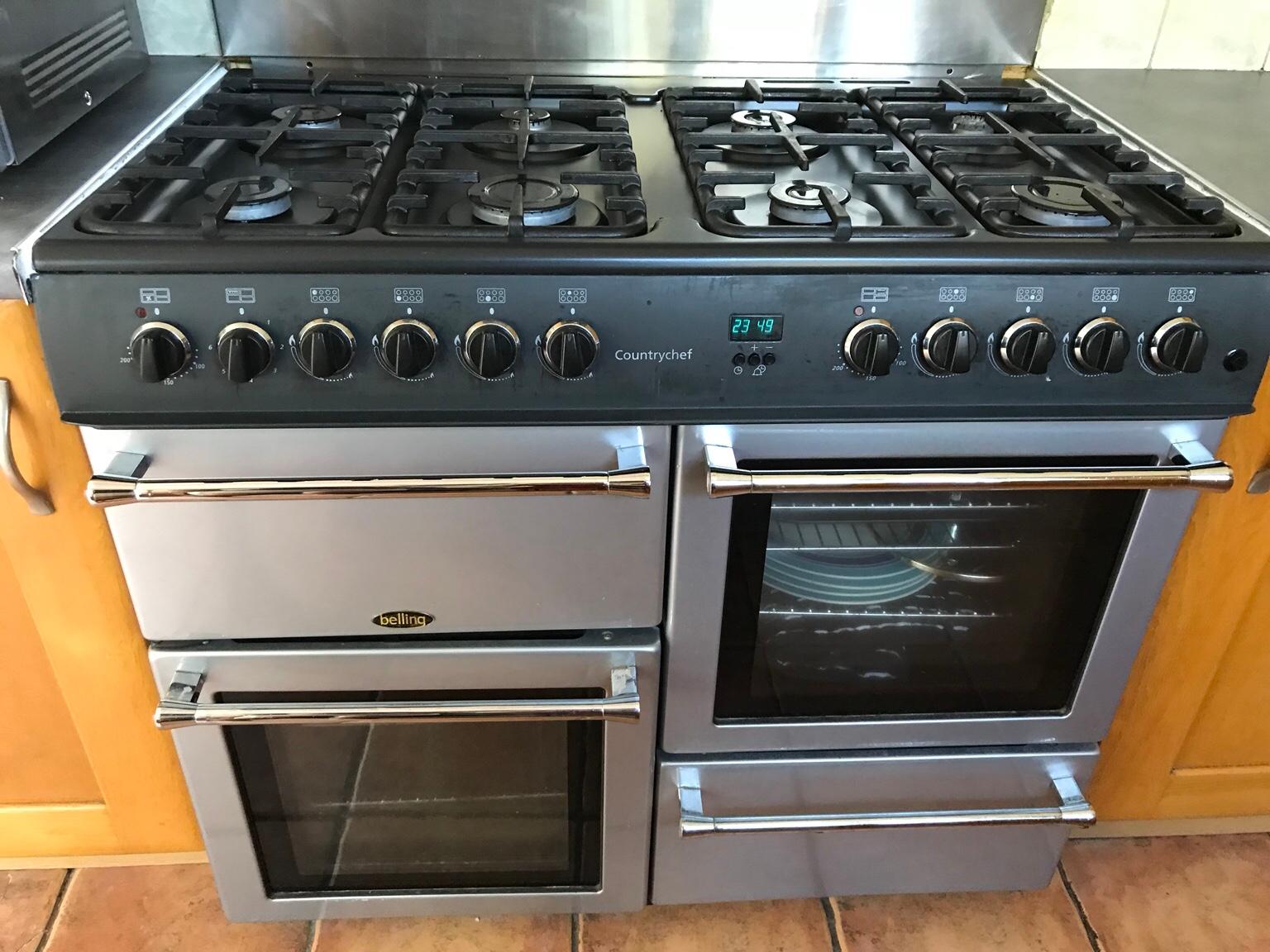 8 burner belling country chef gas cooker in SL1 Slough for £270.00 for