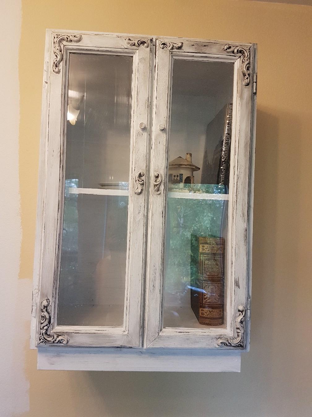 Shabby Vintage Vitrine Hängeschrank Regal in 71665 Landkreis