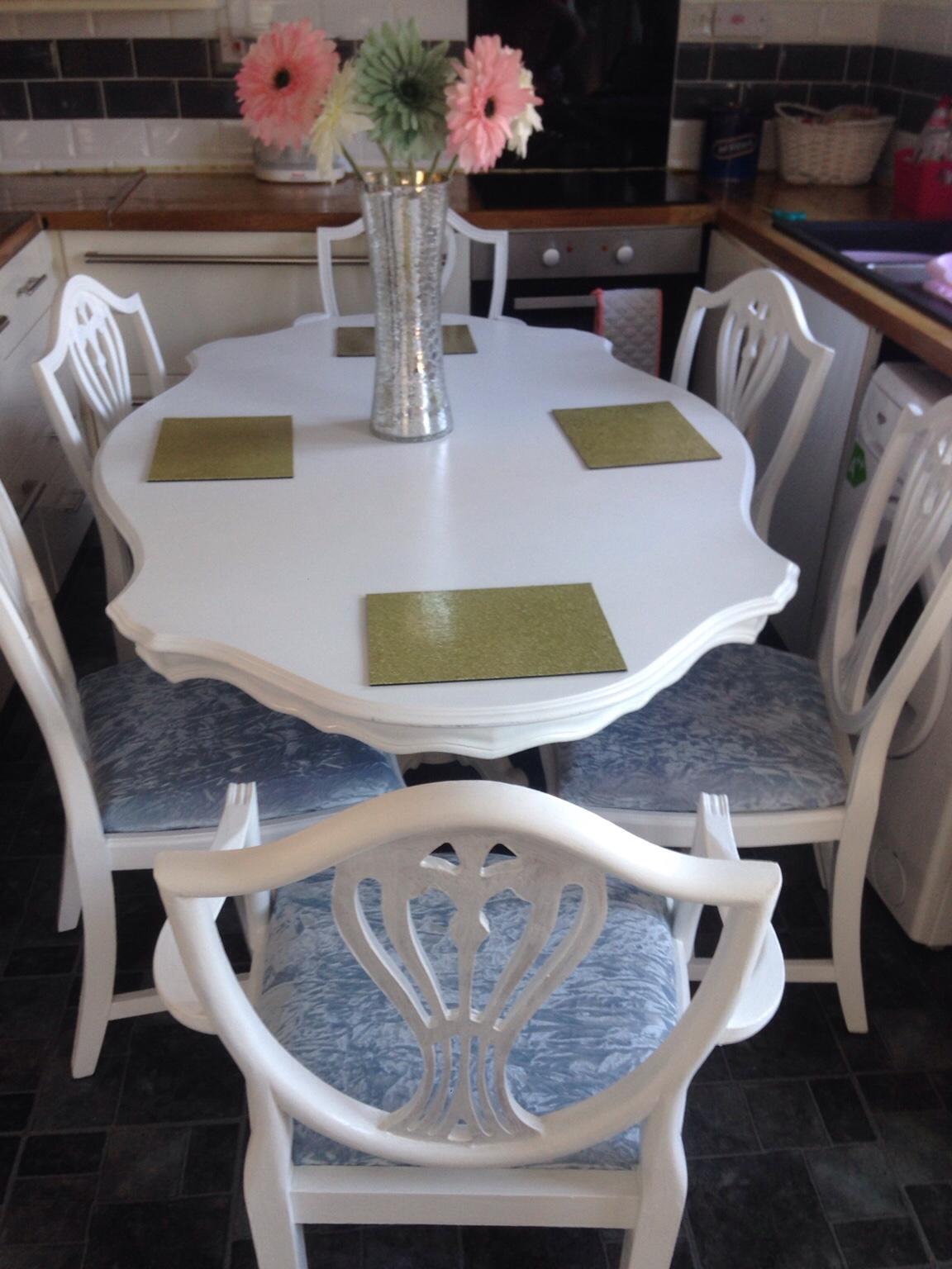 Beautiful shabby chic dining table 6 chairs in Coventry for £130.00 for