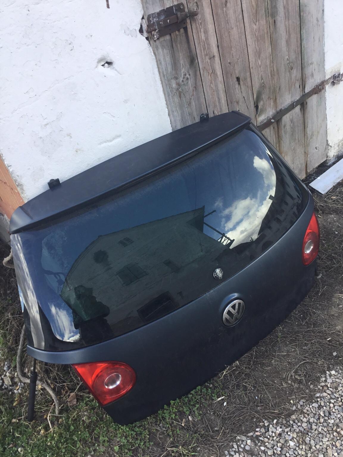Vw Golf 5 Heckklappe komplett in 5144 Handenberg für € 130,00 zum