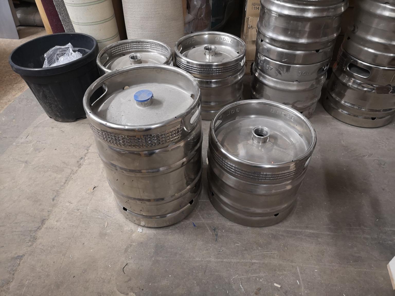 Beer Barrels large & small see description in BD4 Bradford for £15.00