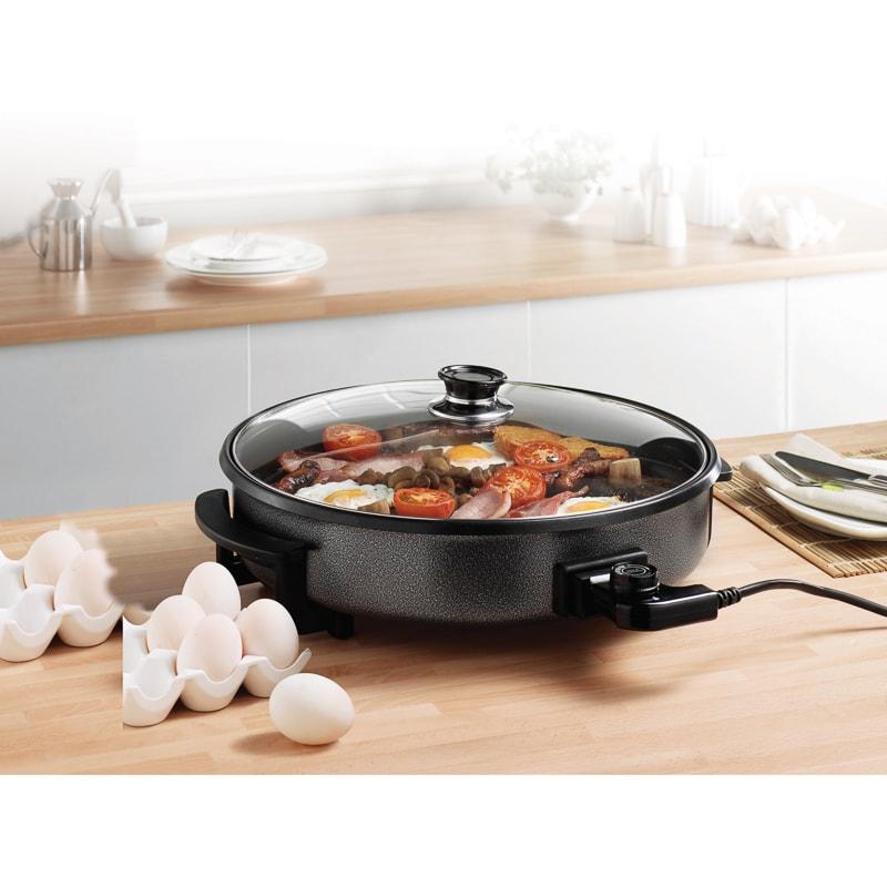 TOWER MULTI COOKER 40CM BN in E15 Newham for £20.00 for