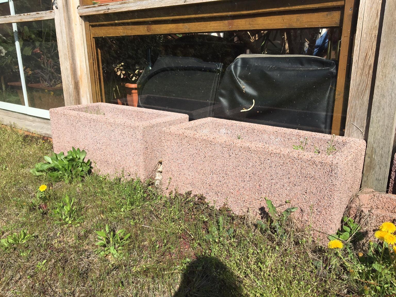Pflanzkübel / Pflanzkasten aus Stein in 68799 Reilingen