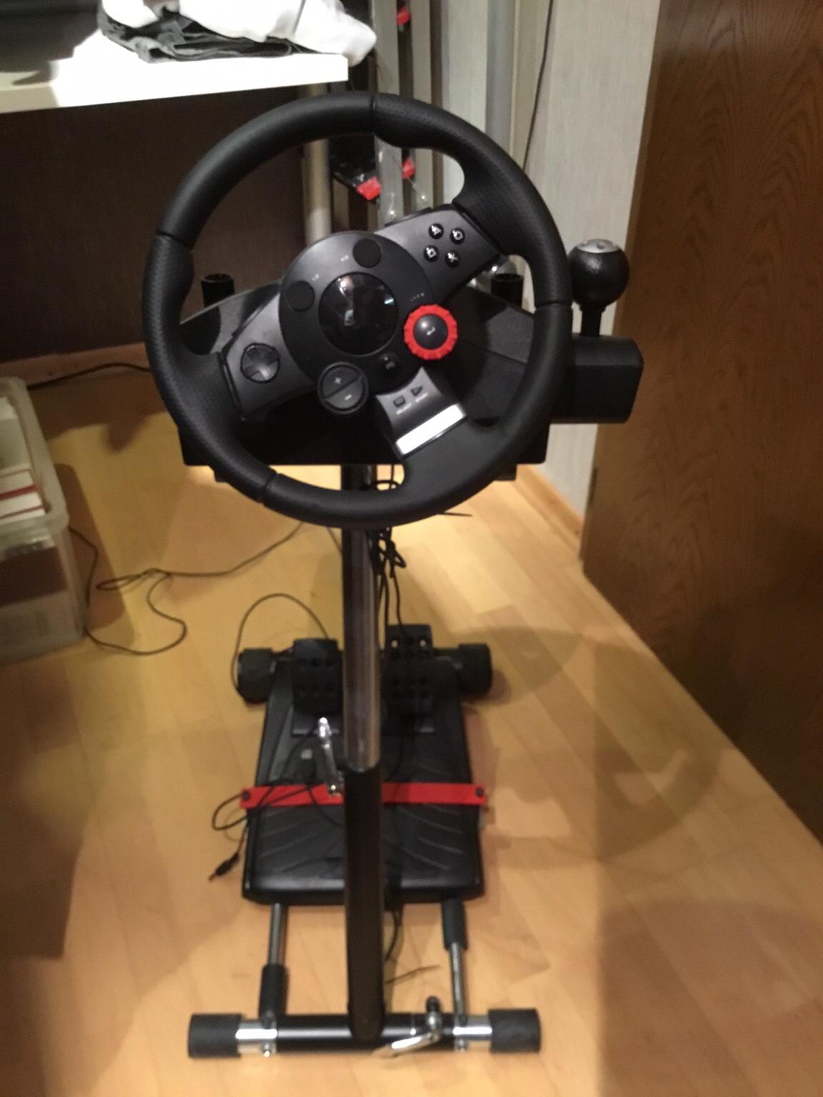 Ps4 Lenkrad mit Pedale und Lenkradhalter in 68623 Lampertheim für 129