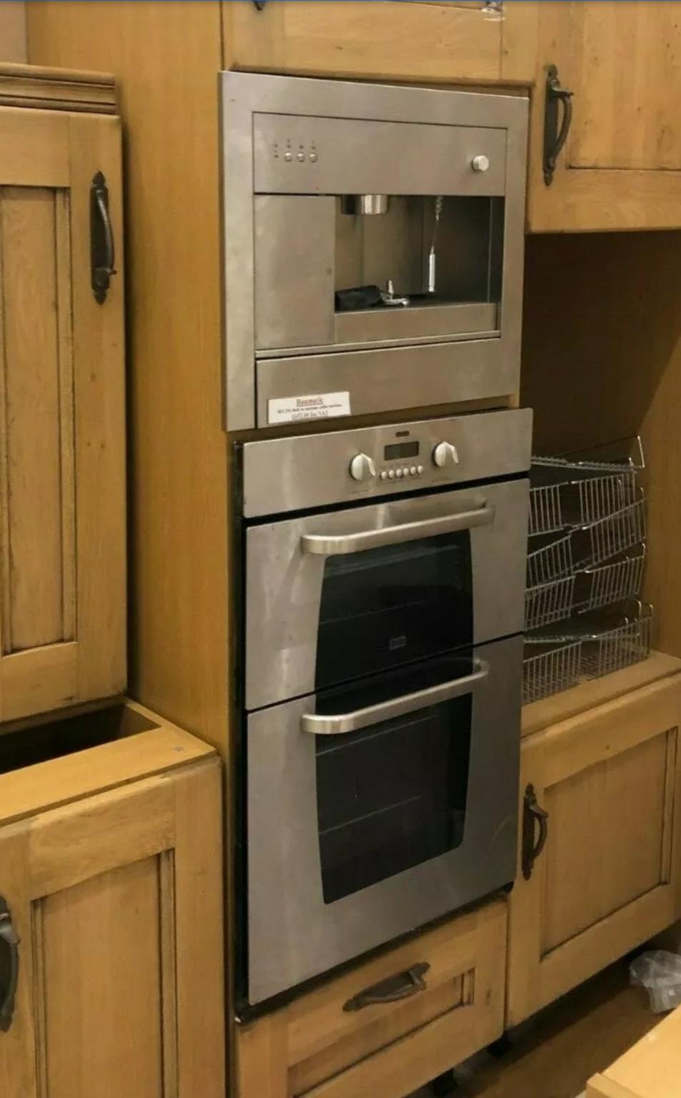 Creda europa s230g Gas built in Double Oven in WF1 Wakefield for £149.