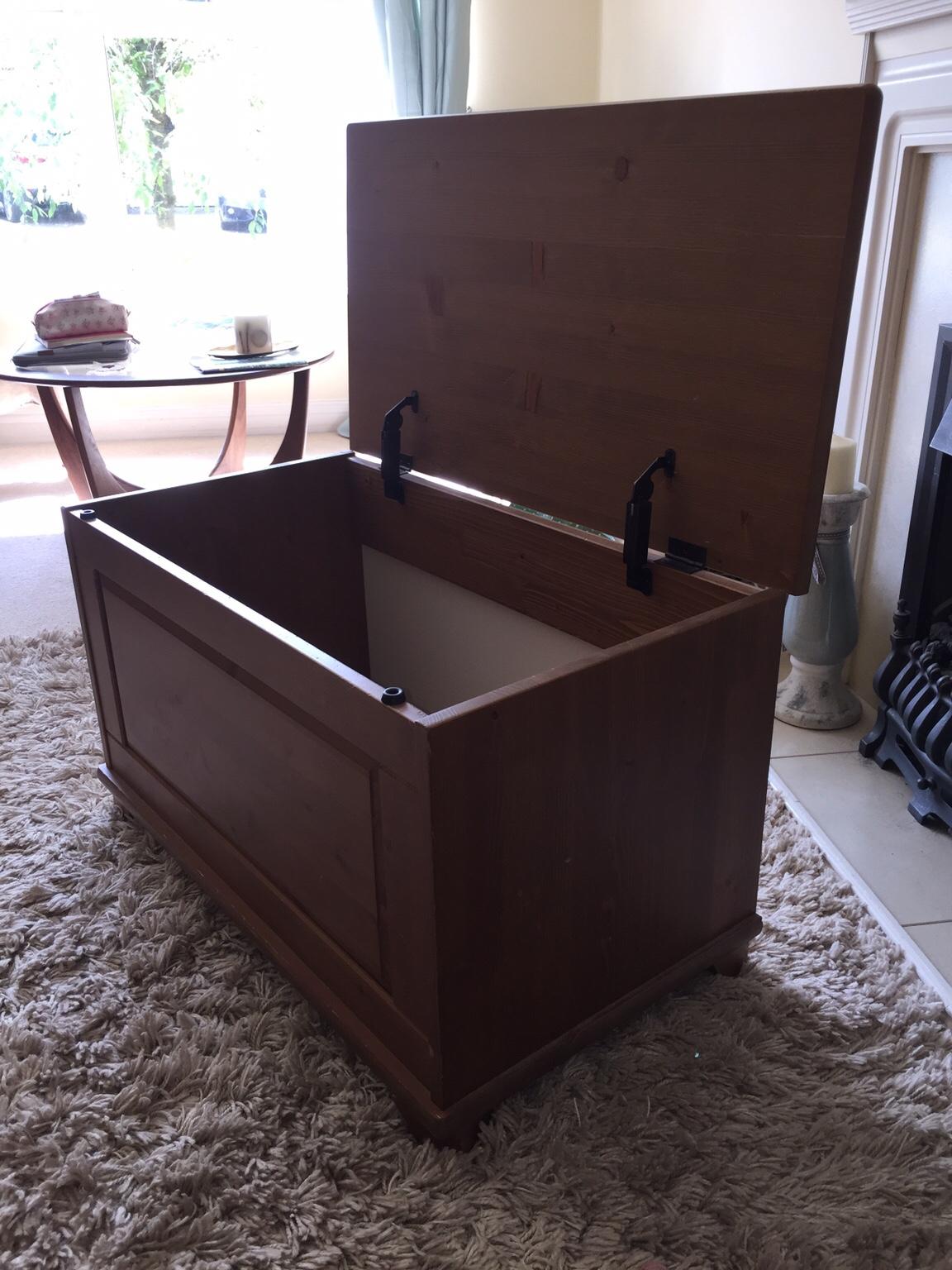 IKEA Blanket box in RH20 Horsham for £5.00 for sale Shpock