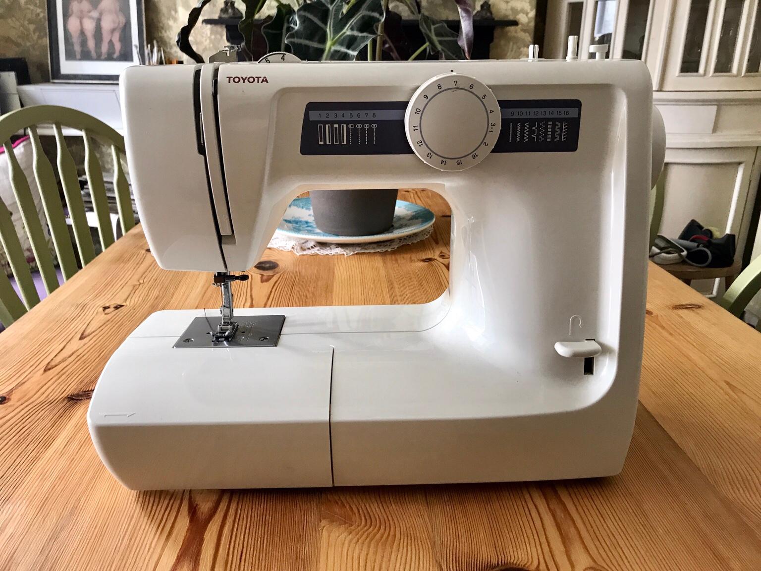 Toyota RS2000 Model KB13 sewing machine in B38 Birmingham for £25.00