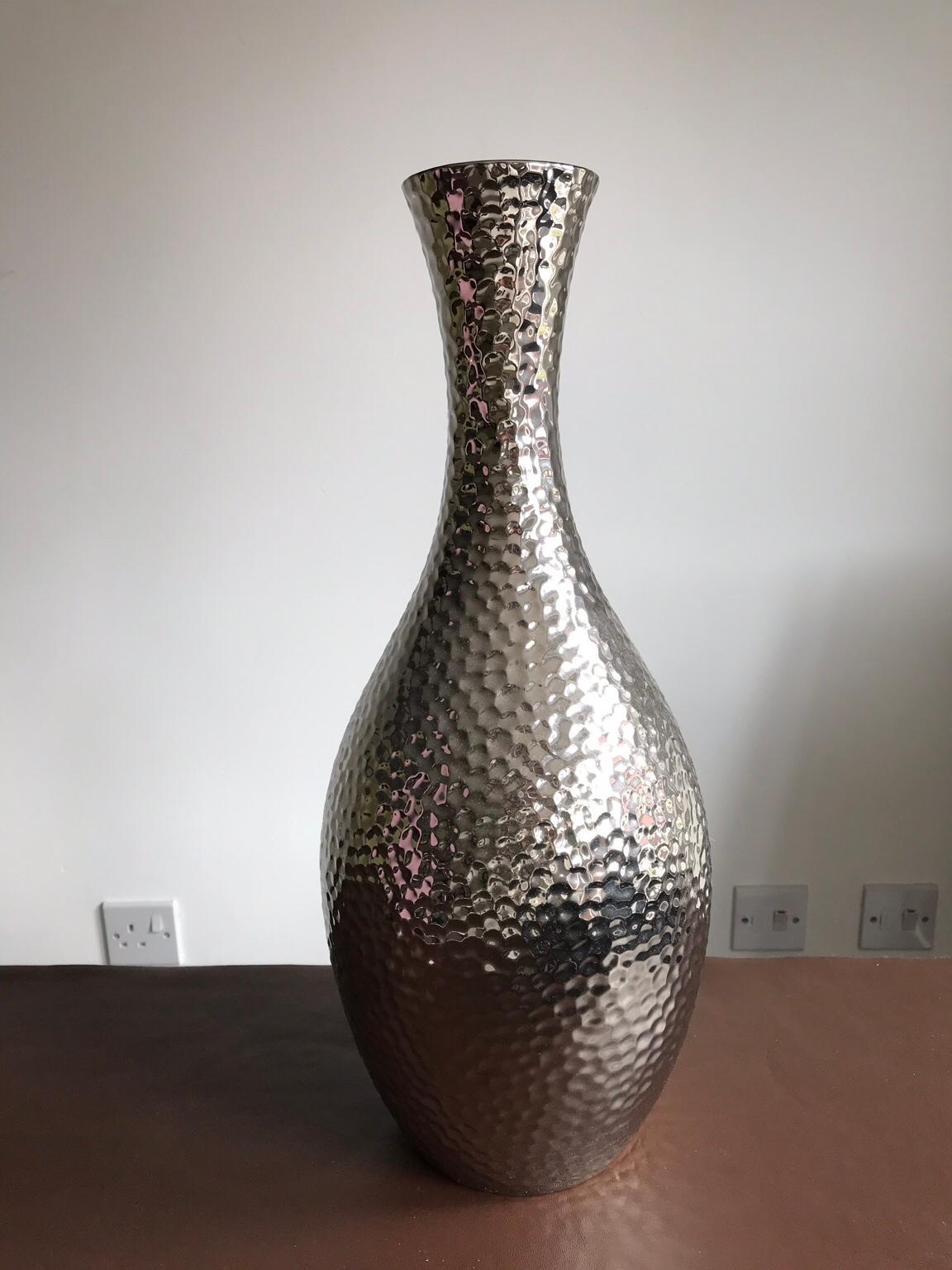 Hammered Metal Decorative Vase in South Ribble for £8.00 for sale Shpock