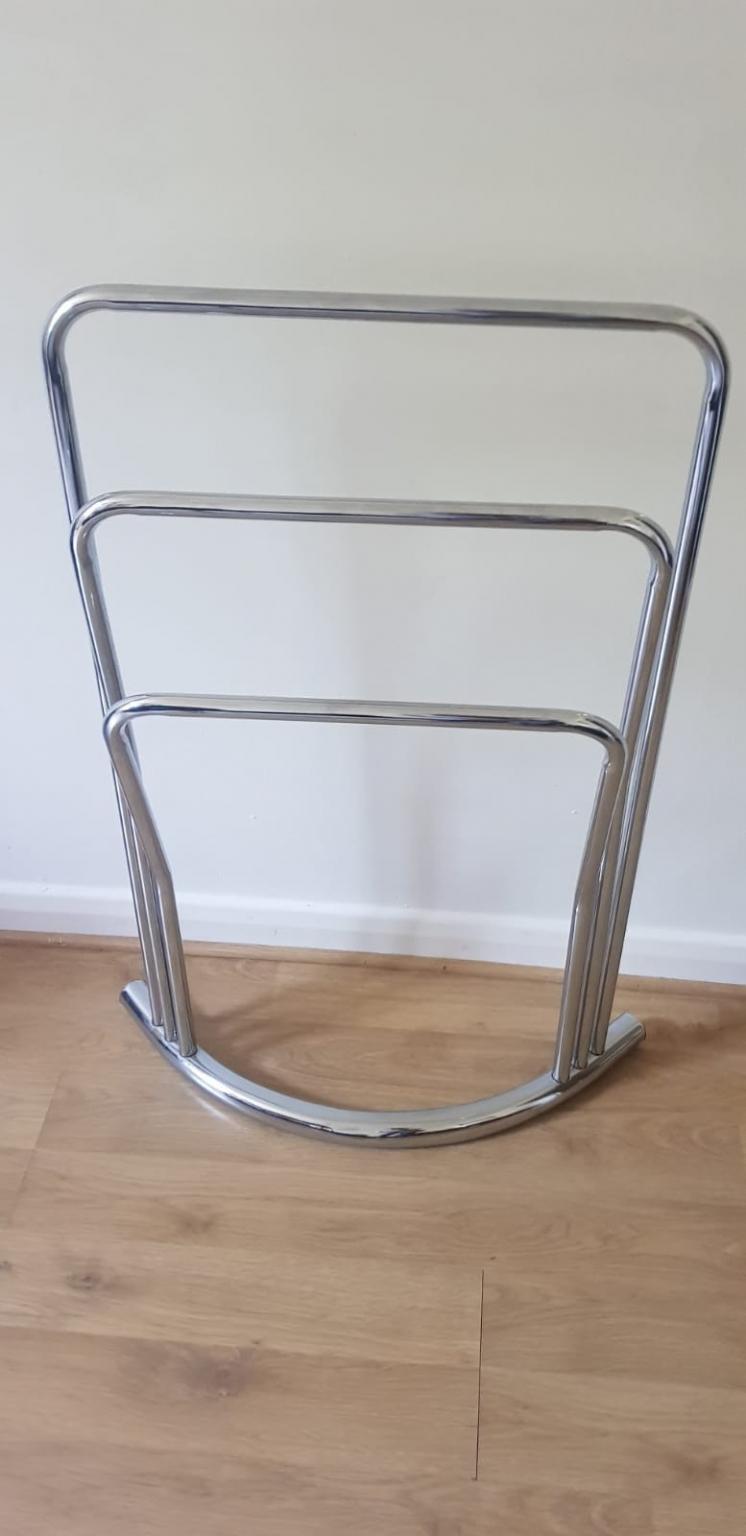 free standing towel rail in CR2 Croydon for £7.00 for sale Shpock