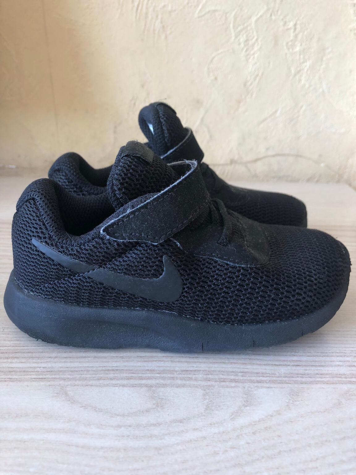 coole Jungs Schuhe von Nike in Gr. 25