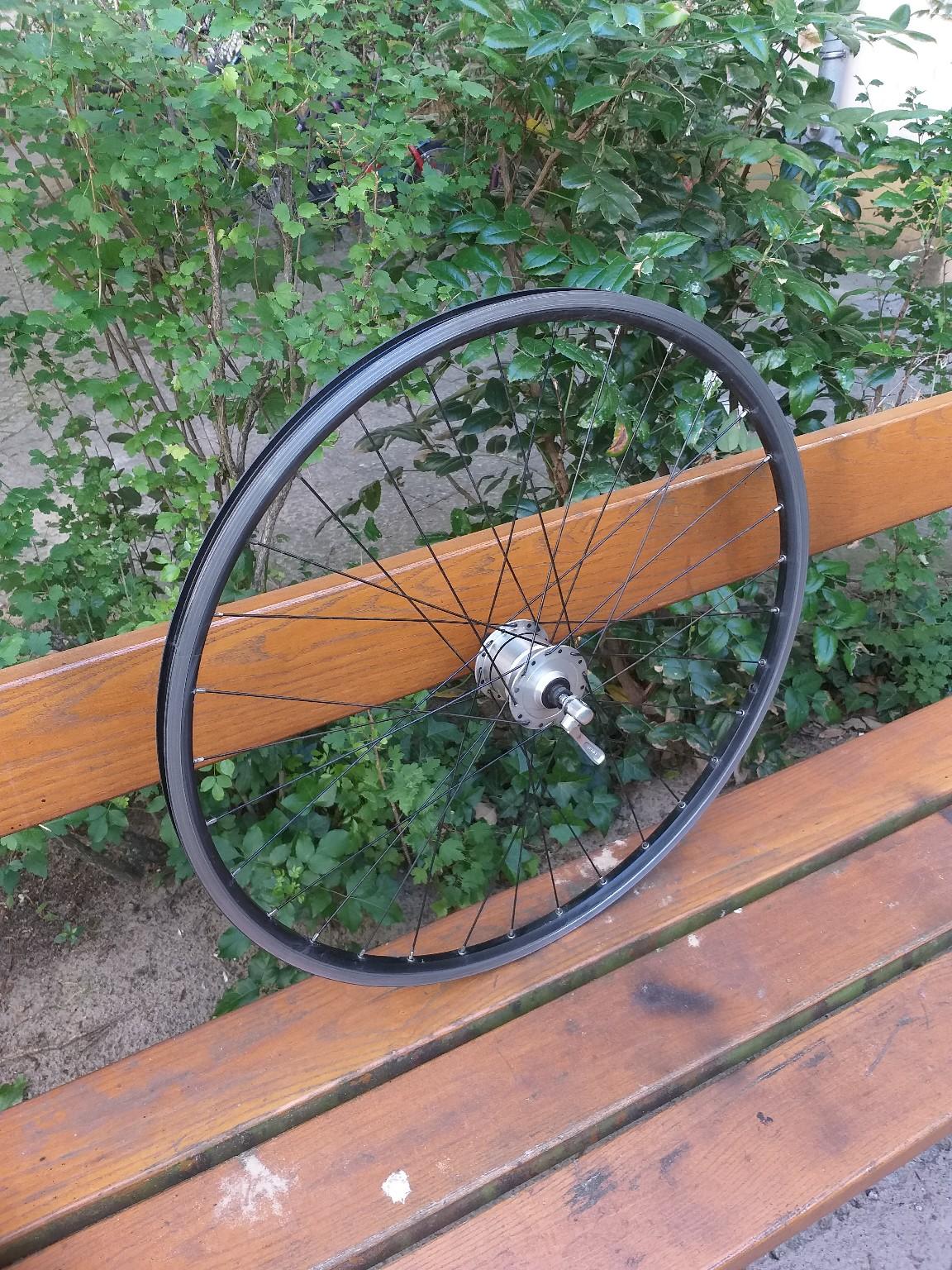 Fahrrad felge 28 zoll mit nabendynamo in 13357 Berlin für 40,00 € zum