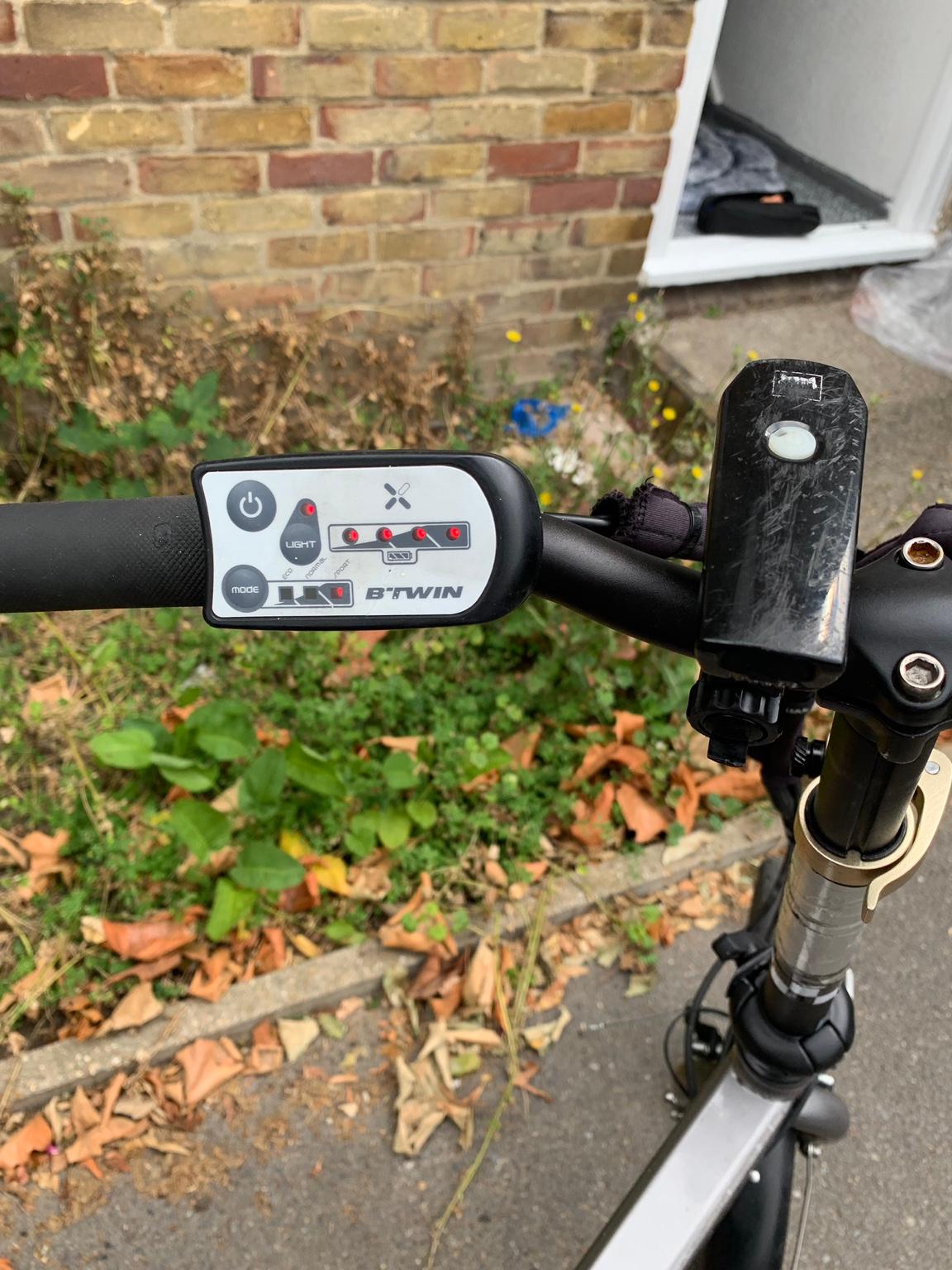 B'TWIN TILT 500 FOLDING ELECTRIC BIKE in SE16 London for £400.00 for