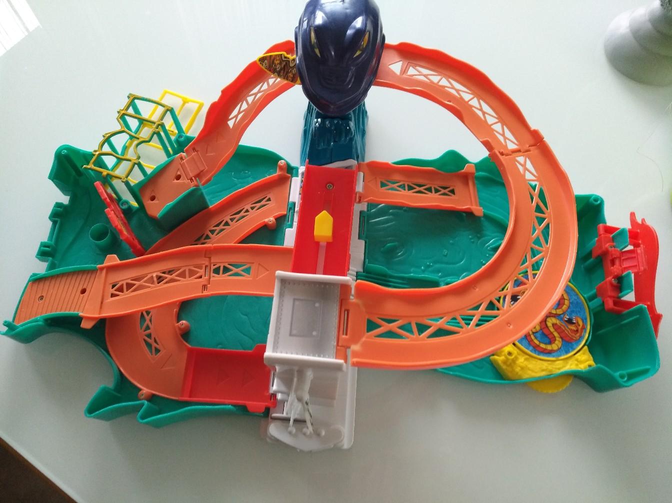Hot Wheels Bahn in 9150 Bleiburg for €15.00 for sale | Shpock
