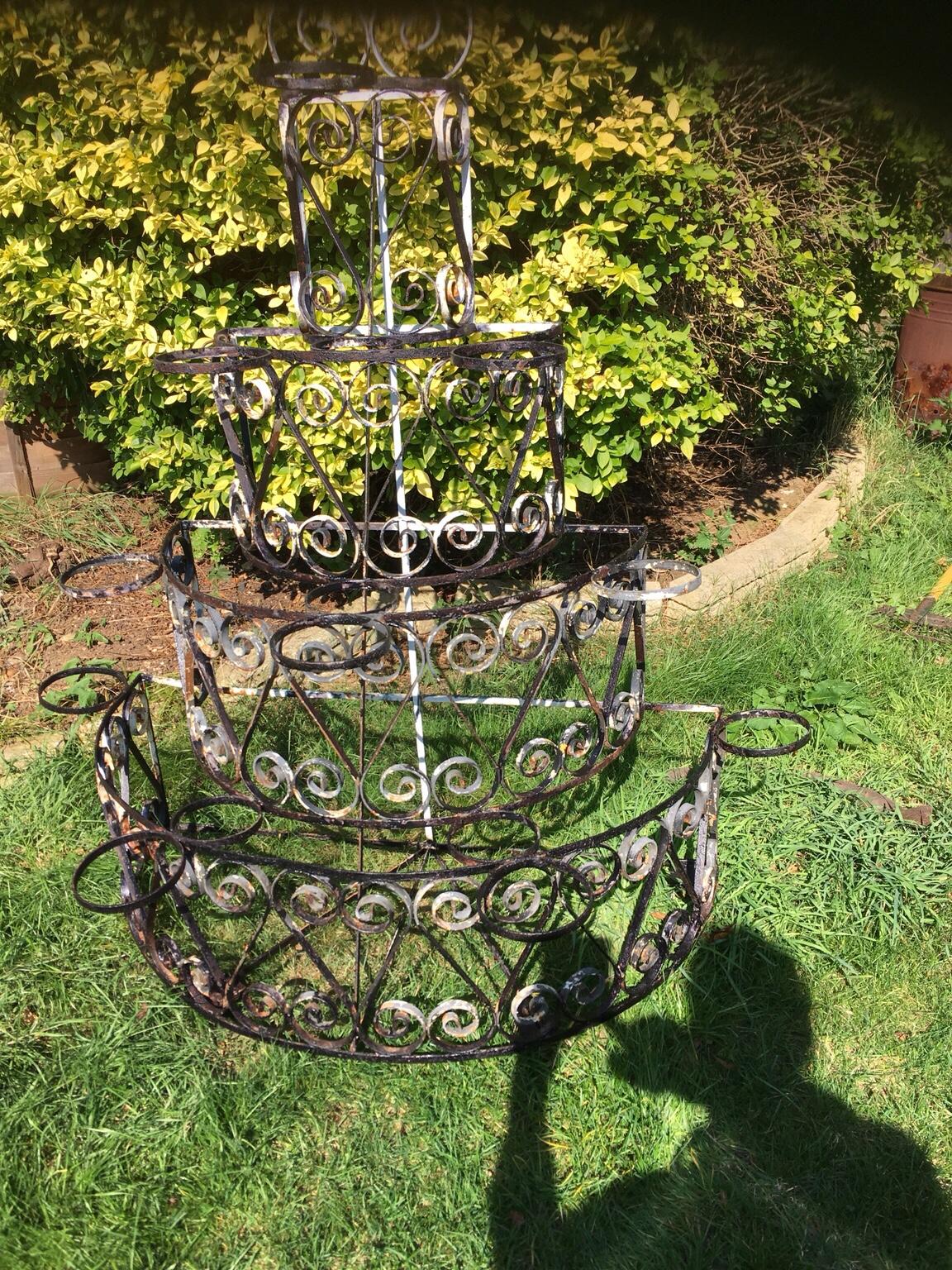 Large wrought iron garden obelisk in SG14 East Hertfordshire for £80.00