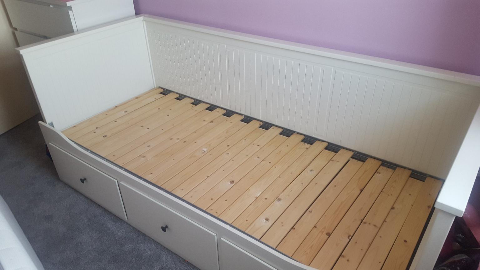 Hemnes Bed Te Koop Ikea Hemnes day bed in E7 London for £80.00 for sale Shpock
