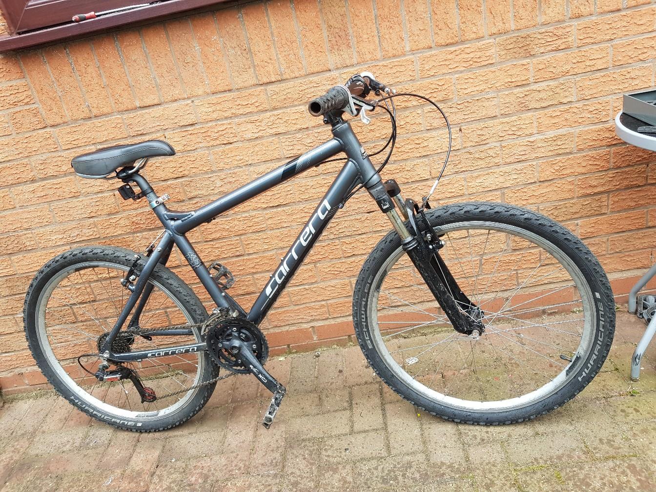 Cheap mens carrera mountain bike 26 inch in St16 Stafford for £75.00