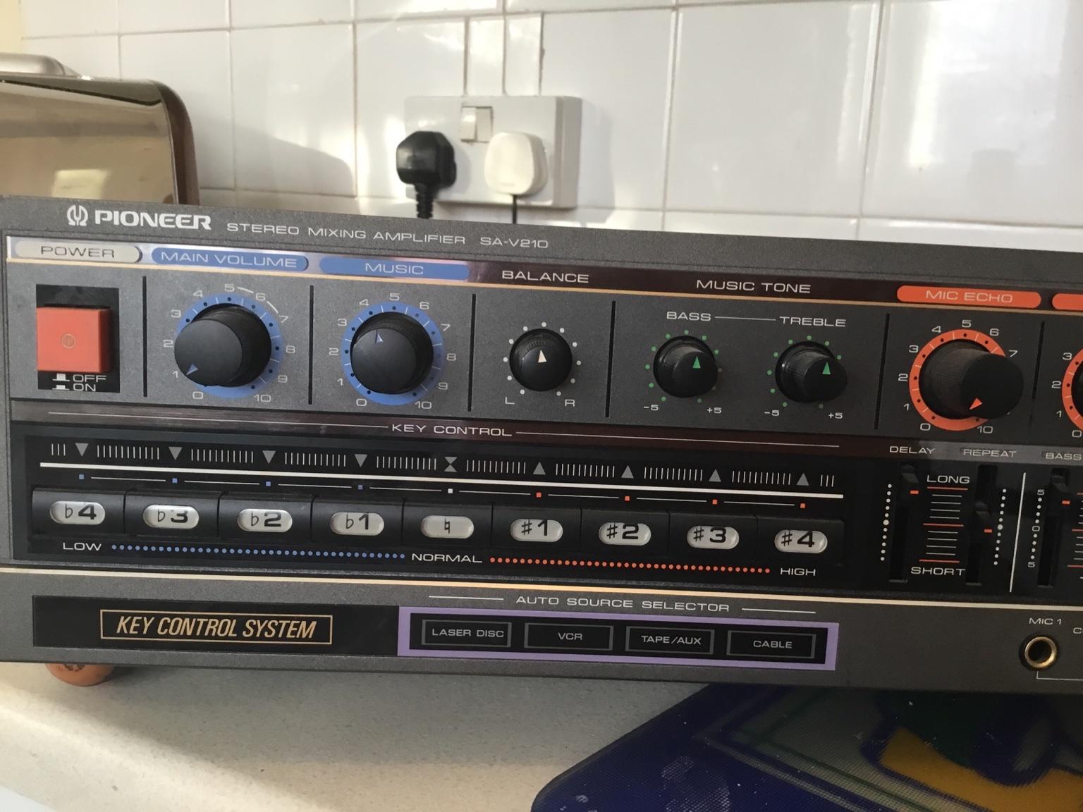 Pioneer stereo mixing amplifier Sa,v210 in DY2 Dudley for £100.00 for