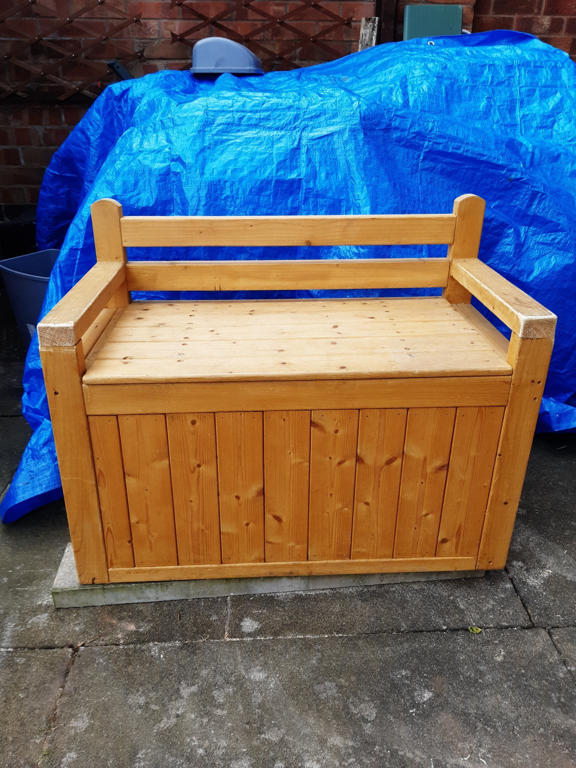 BENCH SEAT/ TOY BOX in Leicester for £45.00 for sale Shpock
