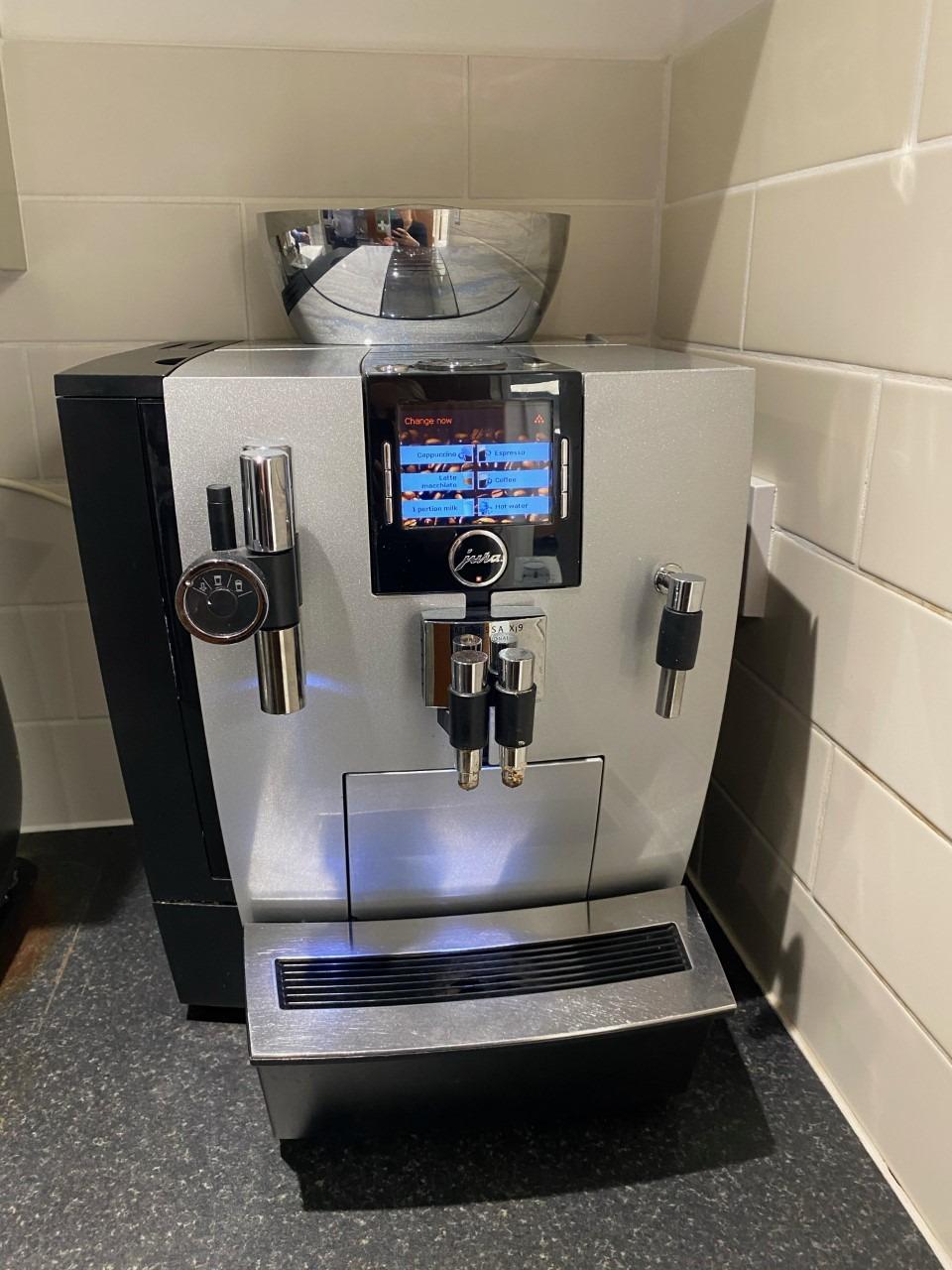 Jura XJ9 professional coffee machine in Dartford for £500.00 for sale