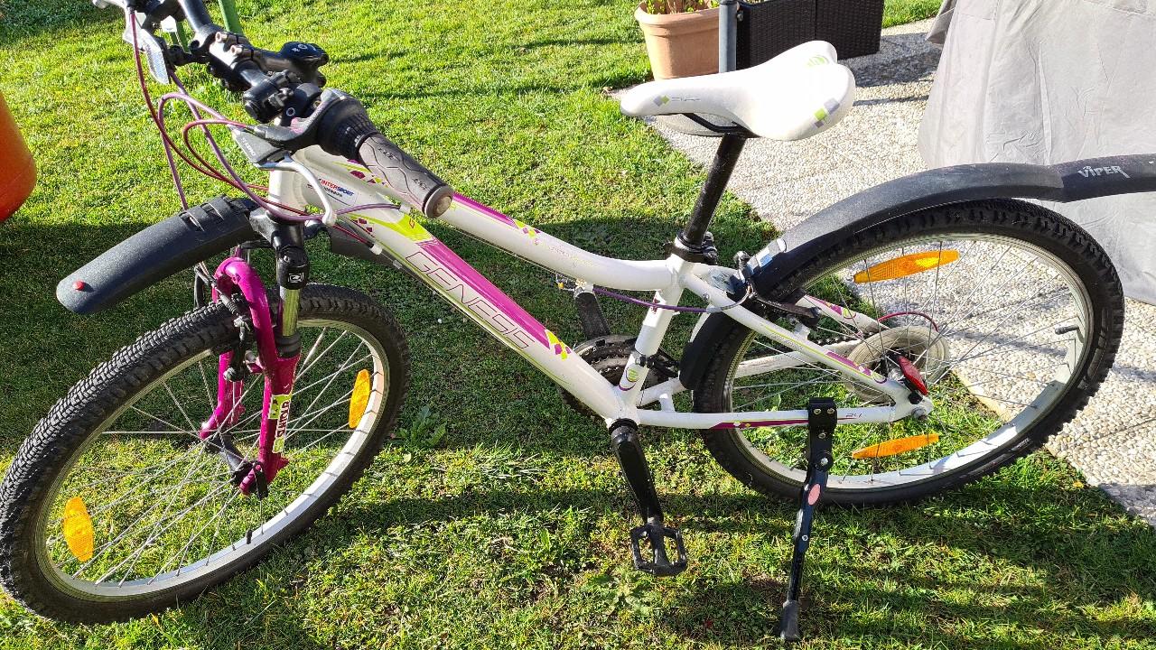 Genesis Fahrrad 24 Zoll in 6850 Stadt Dornbirn für € 155,00 zum Verkauf