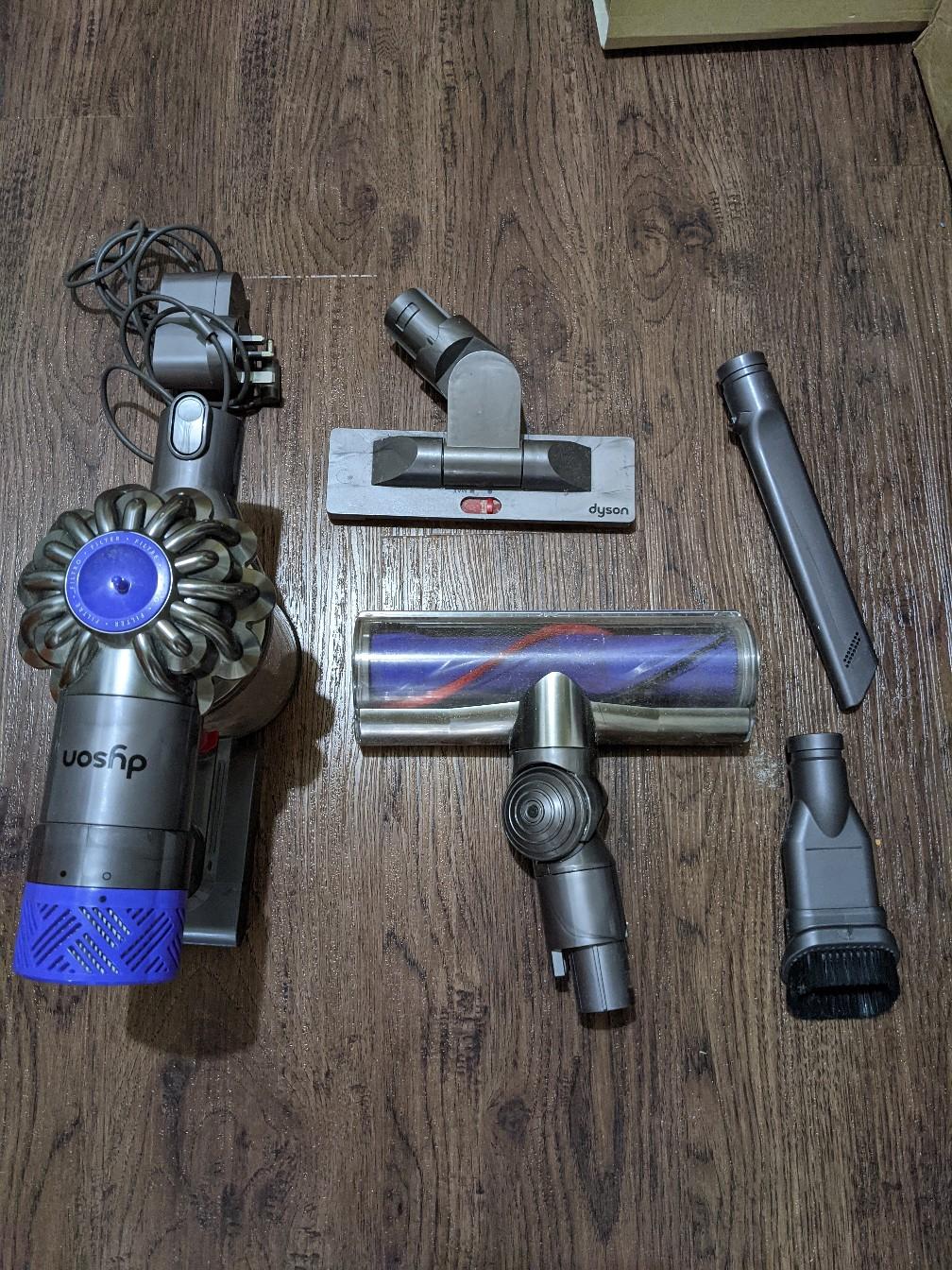 Dyson V6 Absolute Parts in HA8 London for £125.00 for sale Shpock