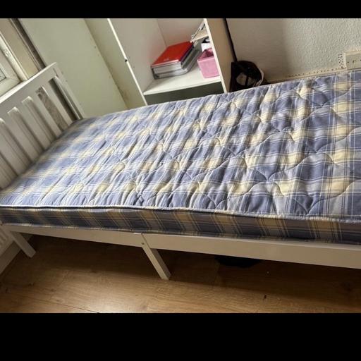 Find secondhand single beds Rumage