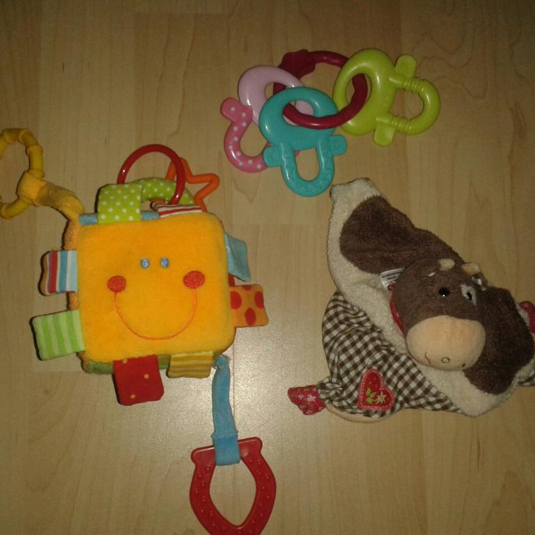 Babyspielzeug Motorikwürfel Schlüsselbund