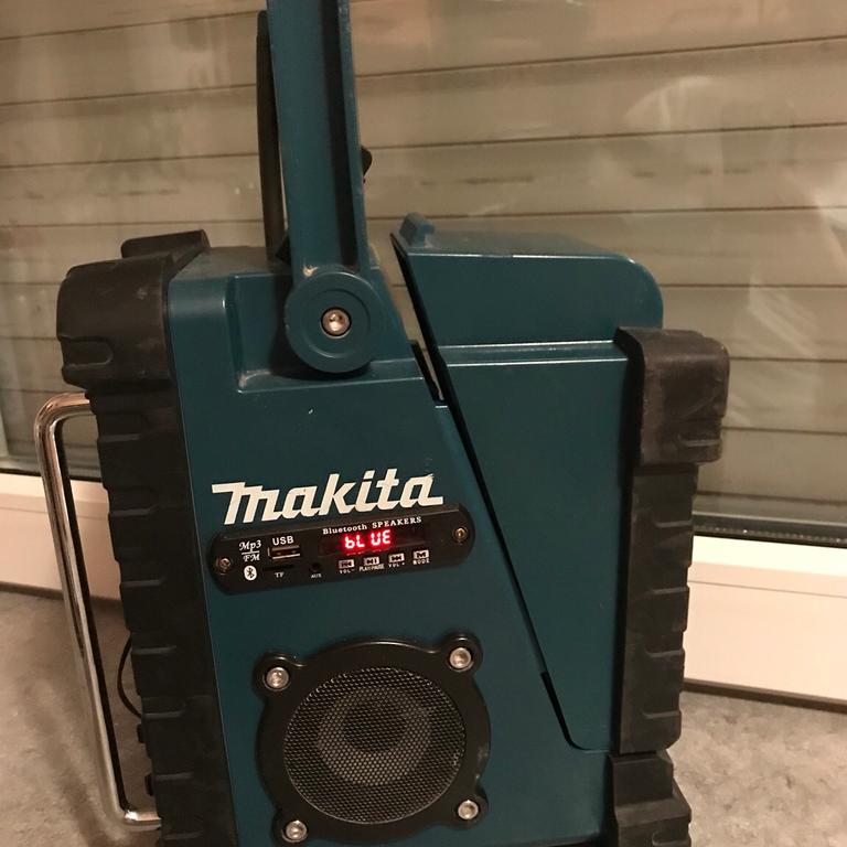 Makita Radio Bmr 100 Bluetooth Usb In 44143 Dortmund For 100 Shpock