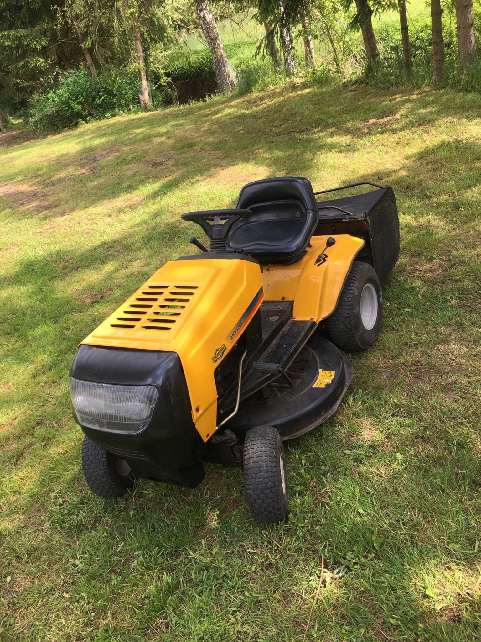 Rasentraktor Aufsitzmäher Rasen Mäher MTD in 91604