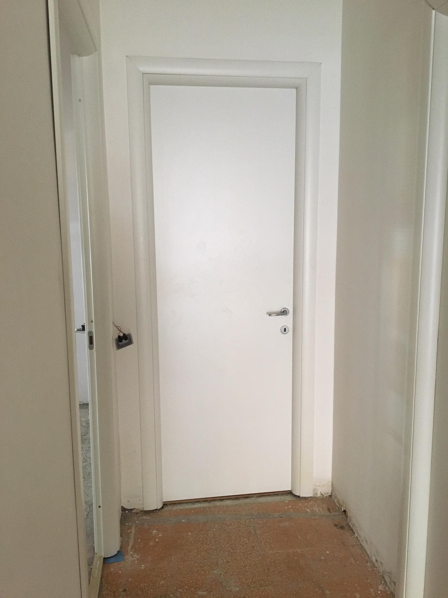 Porte porta bianche appartamento interne casa in 00119 Roma for €25.00