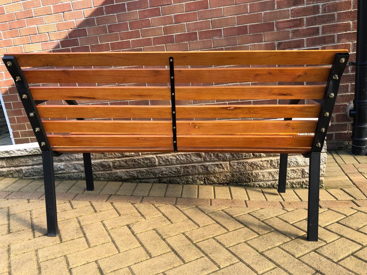 B&Q Wooden Garden Bench ("Norfolk") in WF1 Wakefield for £