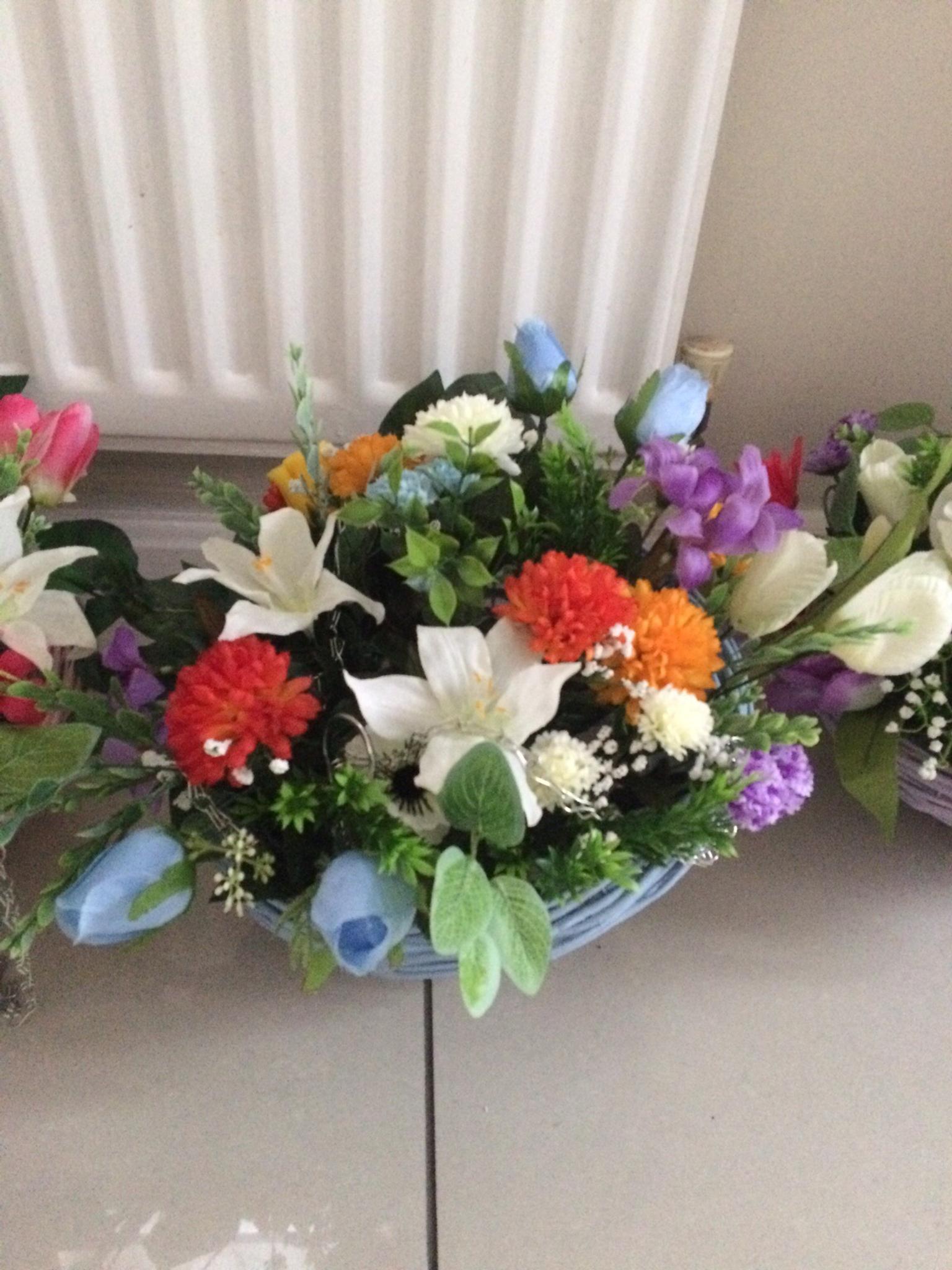 LAURA ASHLEY HANGING BASKETS in L15 Liverpool for £35.00