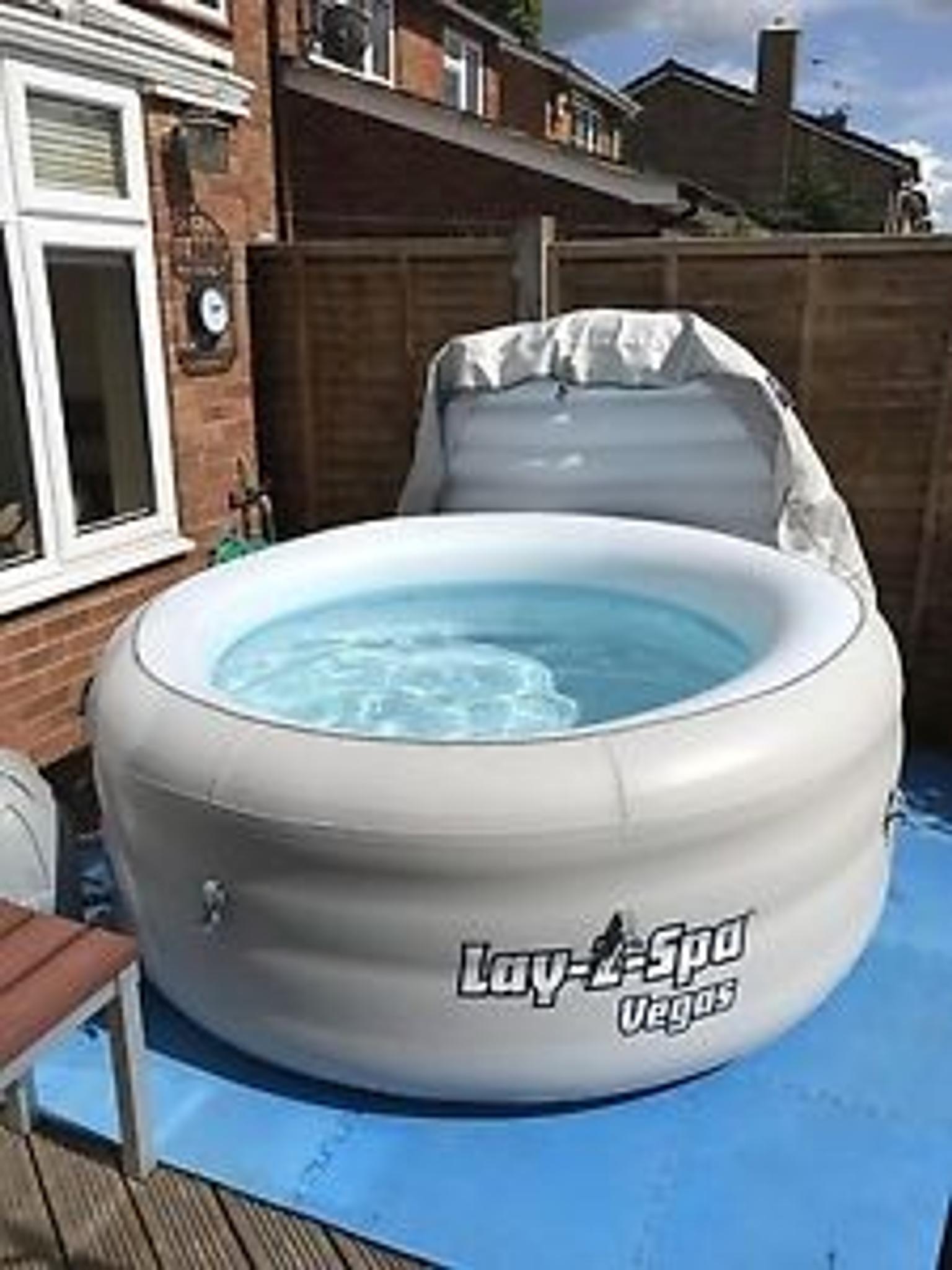 Lazy spa vegas in Chesterfield for £225.00 for sale Shpock
